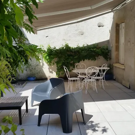 Maison Dans Le Centre Historique 朗格勒